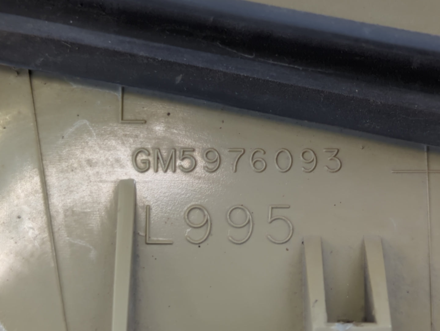 2002-2005 Buick Century Driver Left Oem Head Light Headlight Lamp - Oemusedautoparts1.com