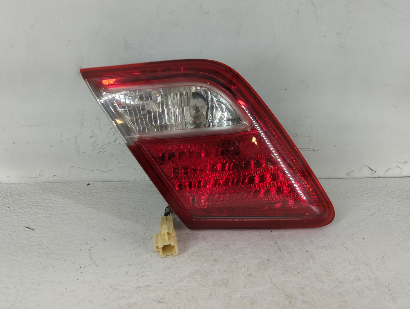 2007-2009 Toyota Camry Tail Light Assembly Driver Left OEM Fits Fits 2007 2008 2009 OEM Used Auto Parts - Oemusedautoparts1.com