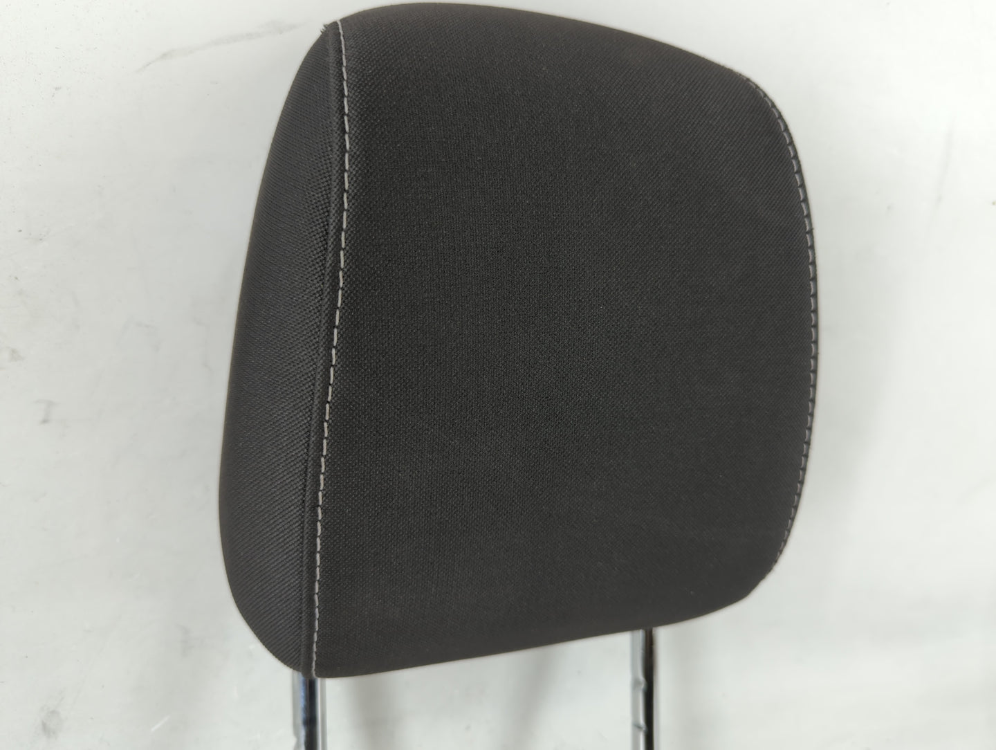 2019 Ford Escape Headrest Head Rest Front Driver Passenger Seat Fits OEM Used Auto Parts - Oemusedautoparts1.com