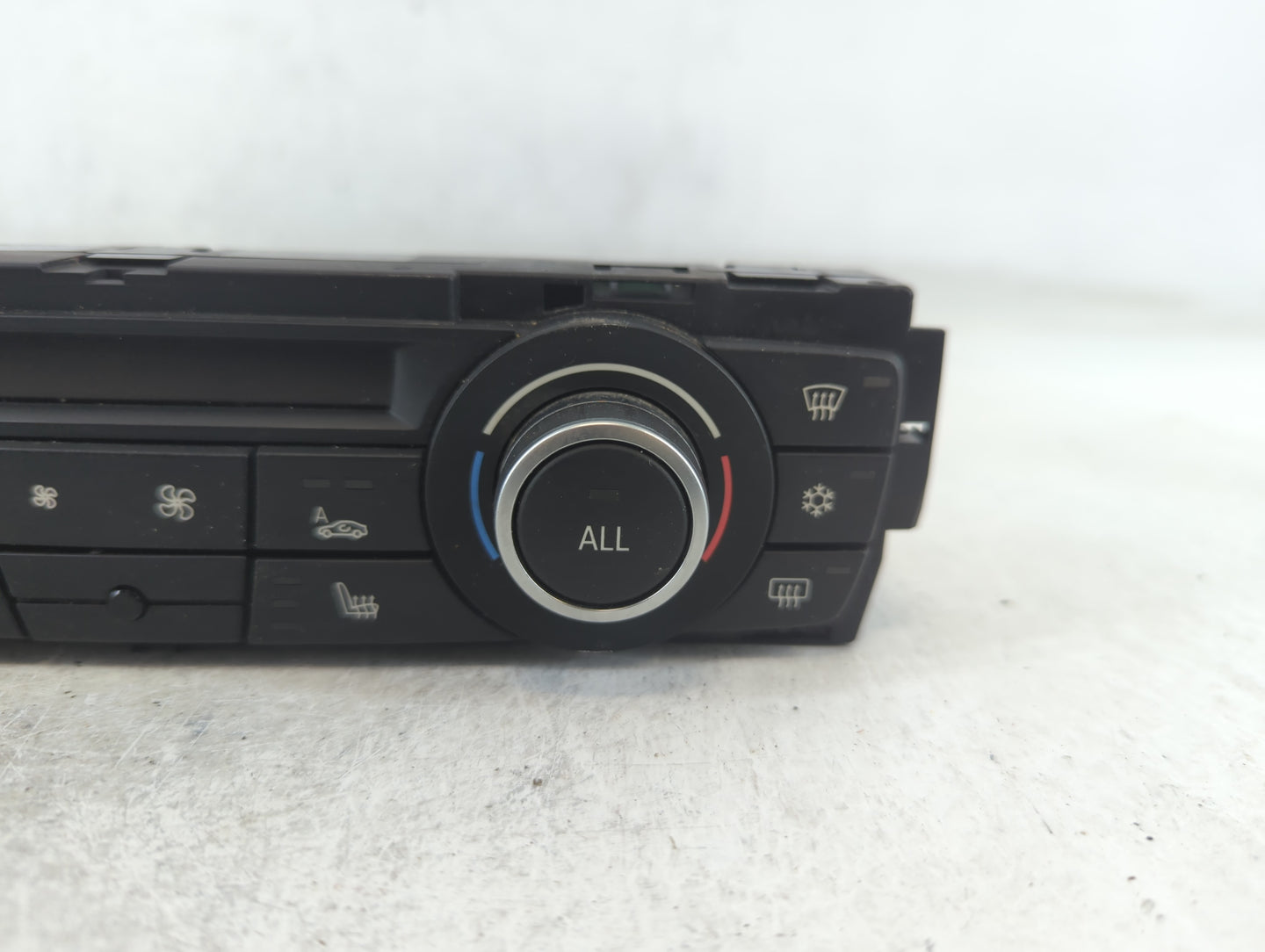 2012-2015 Bmw X1 Climate Control Module Temperature AC/Heater Replacement P/N:121804156 E3402 Fits OEM Used Auto Parts - Oemusedautoparts1.com