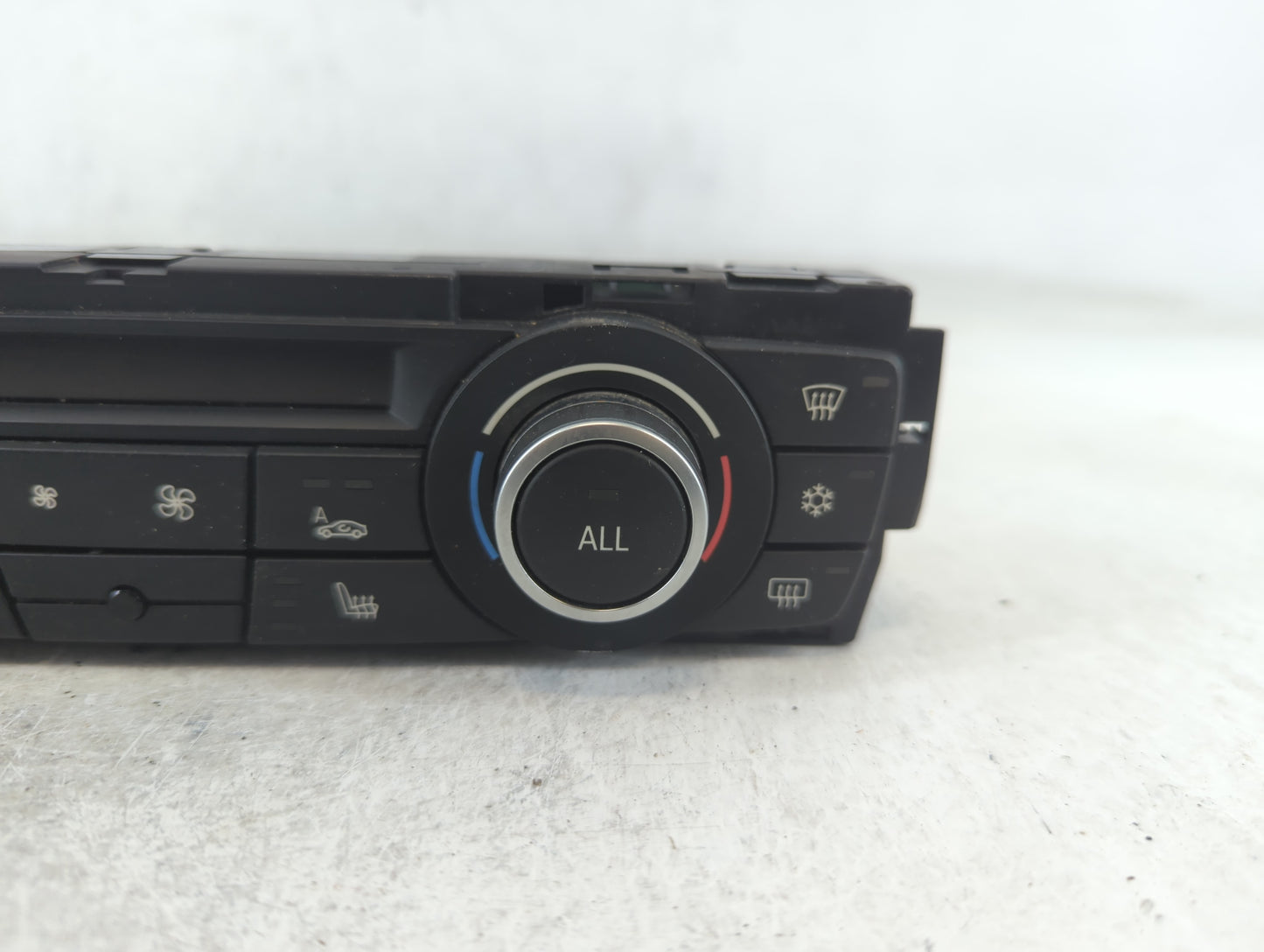 2012-2015 Bmw X1 Climate Control Module Temperature AC/Heater Replacement P/N:121804156 E3402 Fits OEM Used Auto Parts - Oemusedautoparts1.com