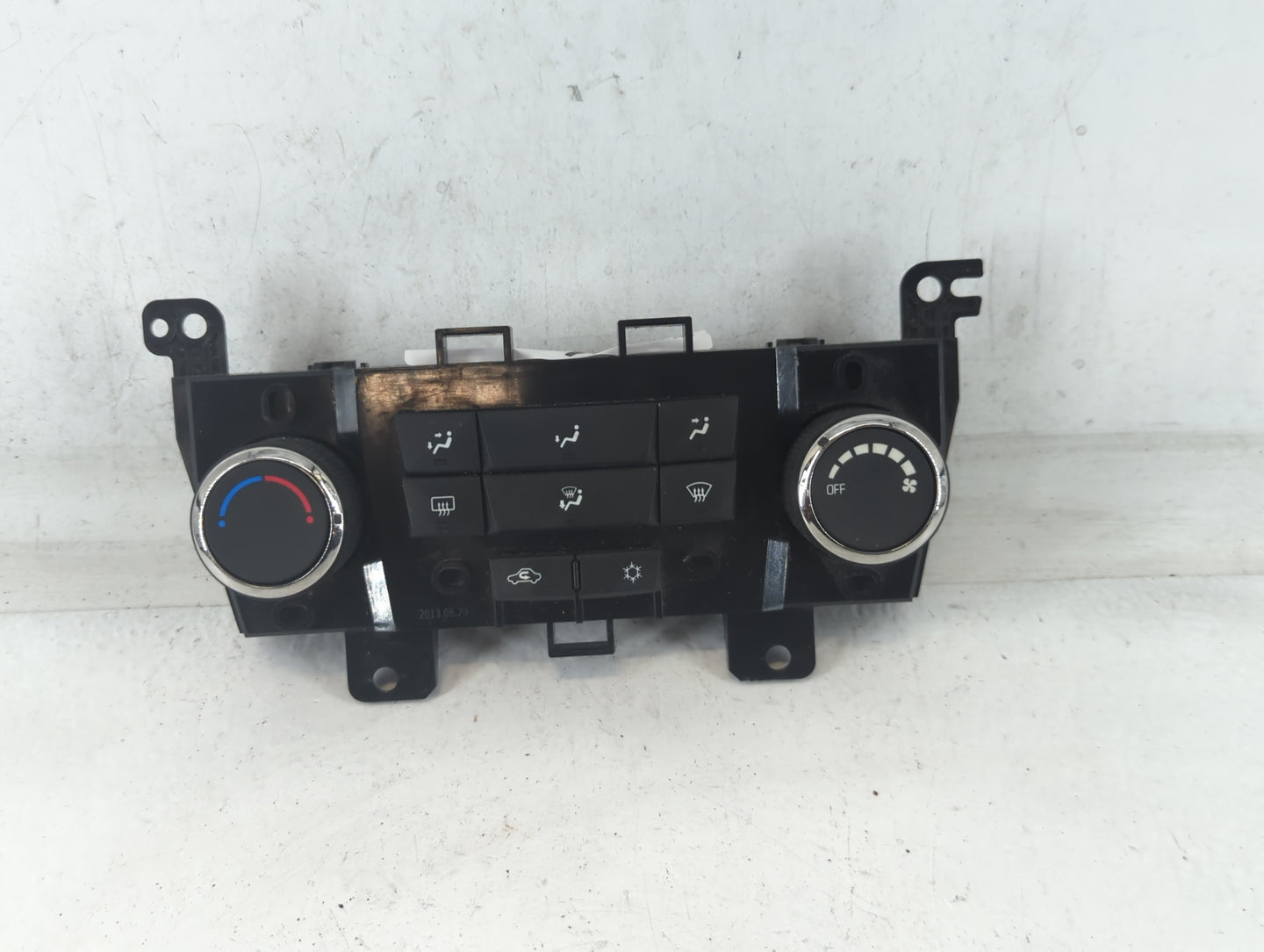 2013-2014 Chevrolet Orlando Climate Control Module Temperature AC/Heater Replacement P/N:6207 3862078 132470537 Fits OEM Used Auto Parts - Oemusedautoparts1.com