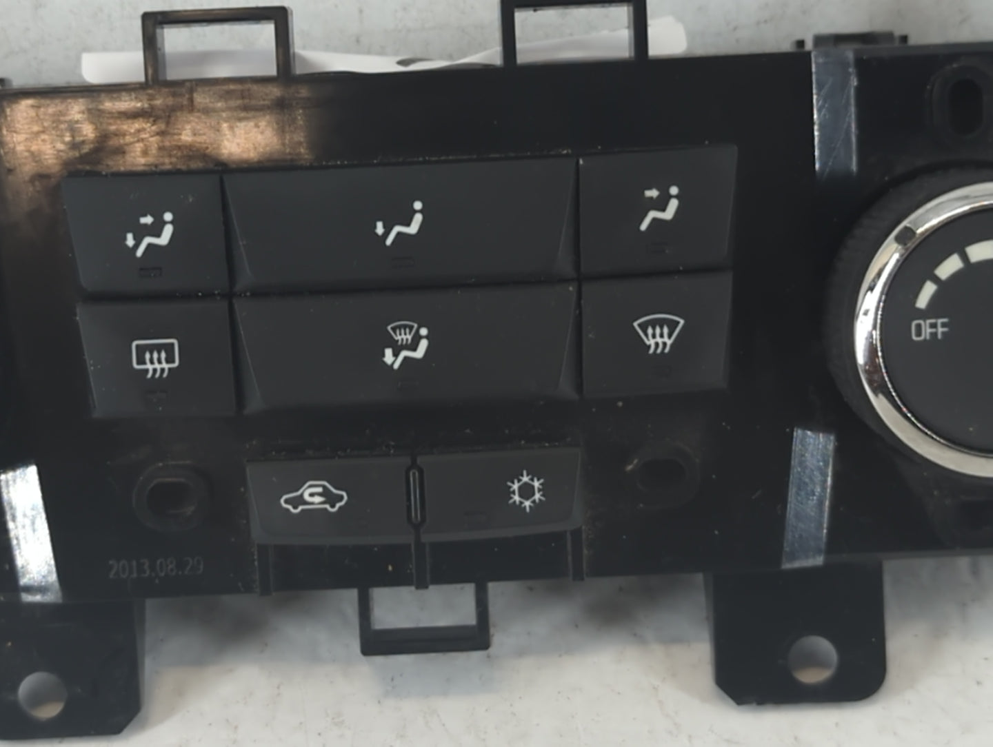 2013-2014 Chevrolet Orlando Climate Control Module Temperature AC/Heater Replacement P/N:6207 3862078 132470537 Fits OEM Used Auto Parts - Oemusedautoparts1.com