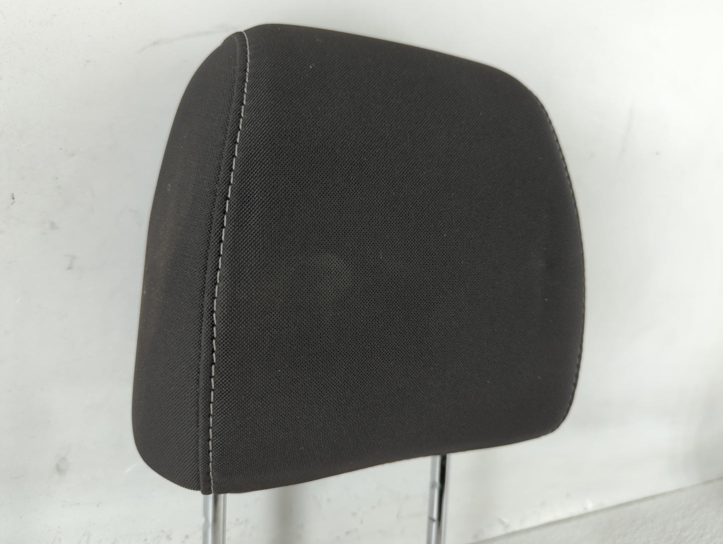 2013 Ford Escape Headrest Head Rest Front Driver Passenger Seat Fits OEM Used Auto Parts - Oemusedautoparts1.com