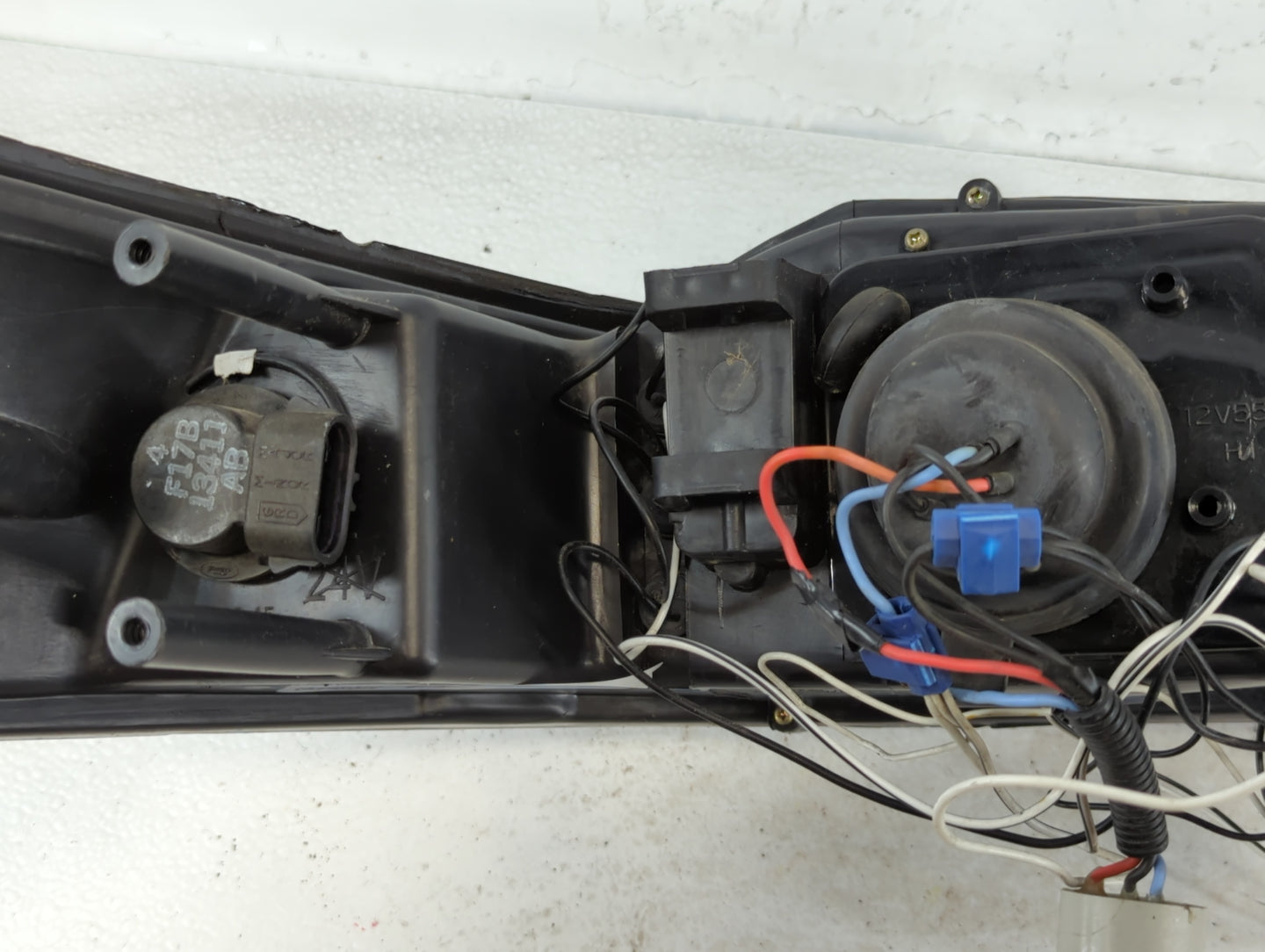 1999-2000 Ford Mustang Driver Left Oem Head Light Headlight Lamp - Oemusedautoparts1.com