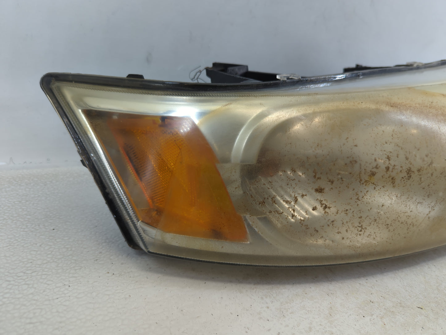 2006-2007 Saturn Ion Passenger Right Oem Head Light Headlight Lamp - Oemusedautoparts1.com