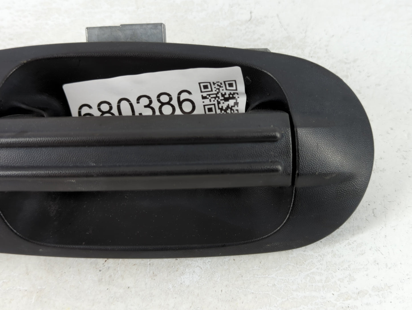 2007 Ford Expedition Passenger Front Right Door Handle Exterior Assembly - Oemusedautoparts1.com