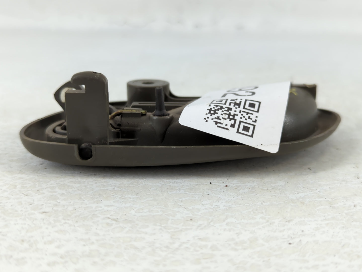 2000 Suzuki Vitara Passenger Front Right Door Handle Exterior Assembly - Oemusedautoparts1.com