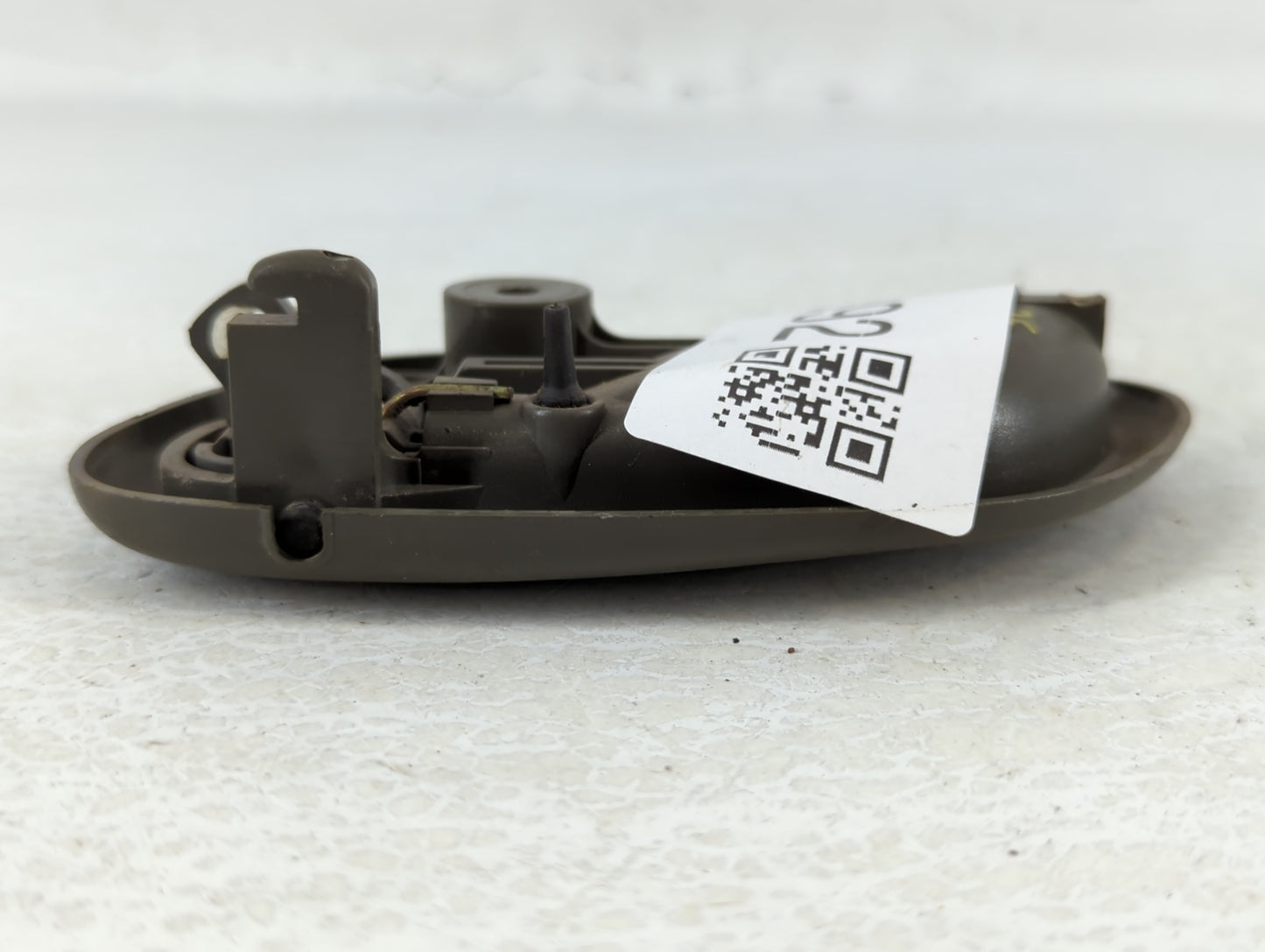 2000 Suzuki Vitara Passenger Front Right Door Handle Exterior Assembly - Oemusedautoparts1.com