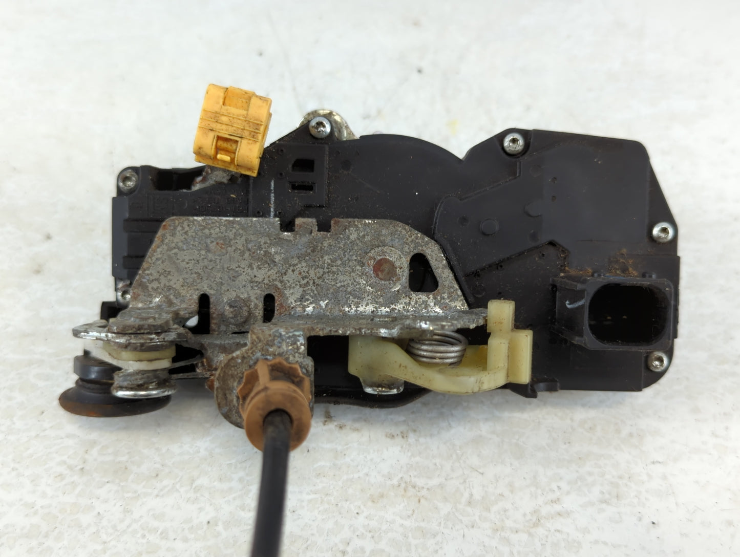 2008 Buick Lucerne Front Right Passenger Lock Actuator - Oemusedautoparts1.com