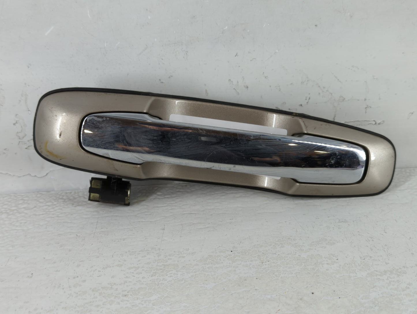 2004-2004 Suzuki Vitara Driver Front Left Door Handle Exterior Assembly - Oemusedautoparts1.com