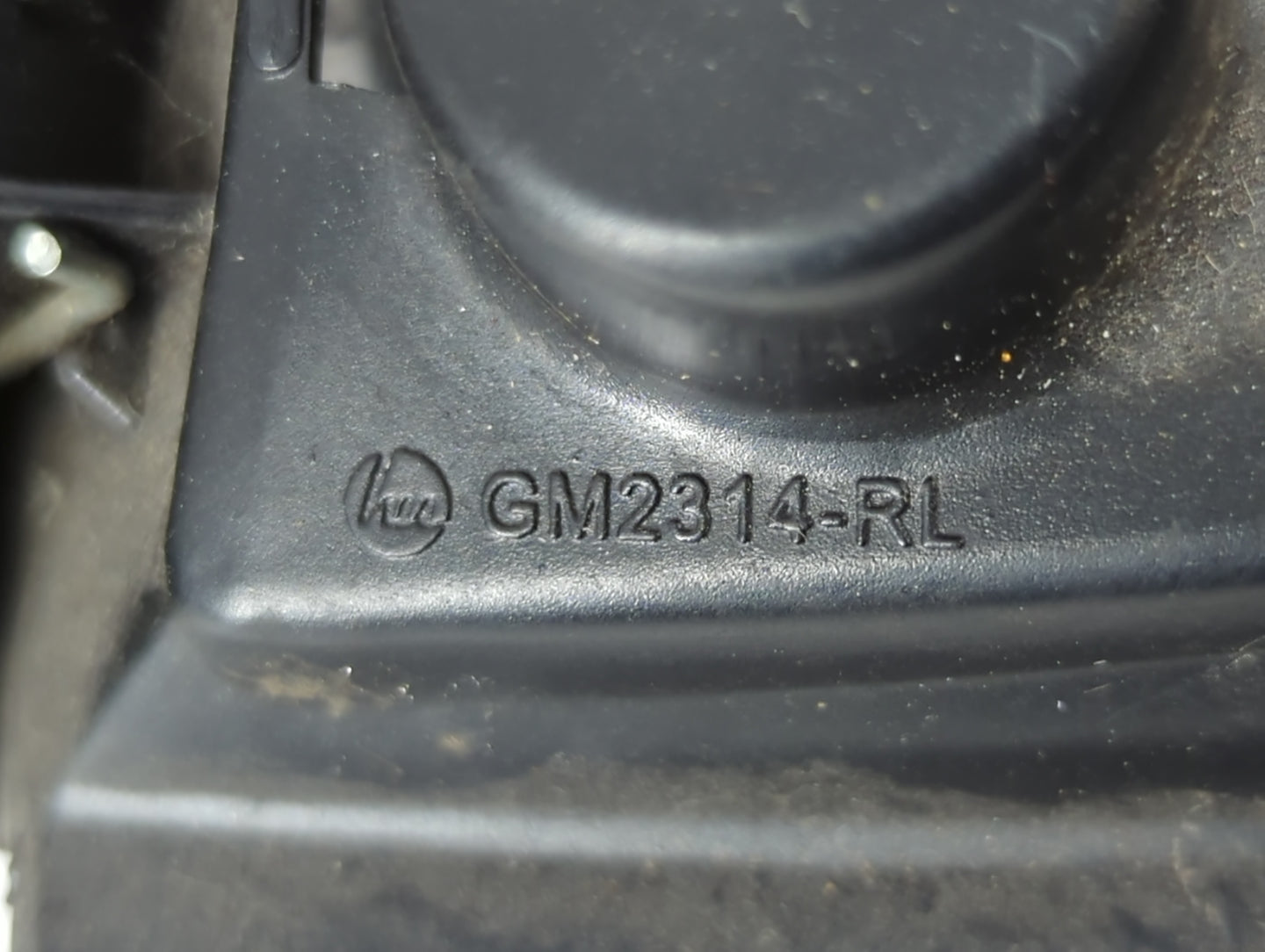 2006-2011 Buick Lucerne Driver Rear Left Door Handle Exterior Assembly - Oemusedautoparts1.com