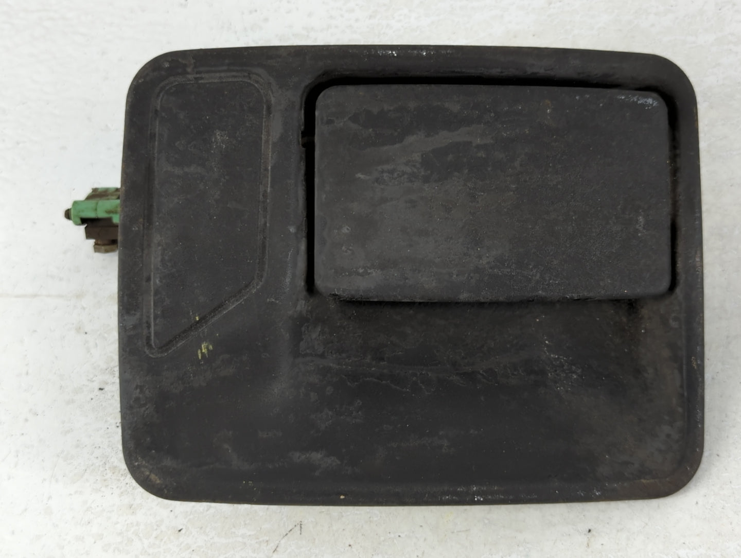 Ford F-350 Super Duty Passenger Front Right Door Handle Exterior Assembly - Oemusedautoparts1.com