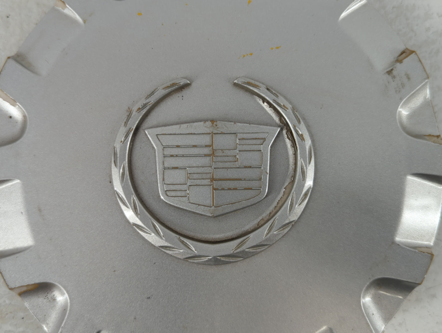 2004 Cadillac Srx Rim Wheel Center Cap - Oemusedautoparts1.com