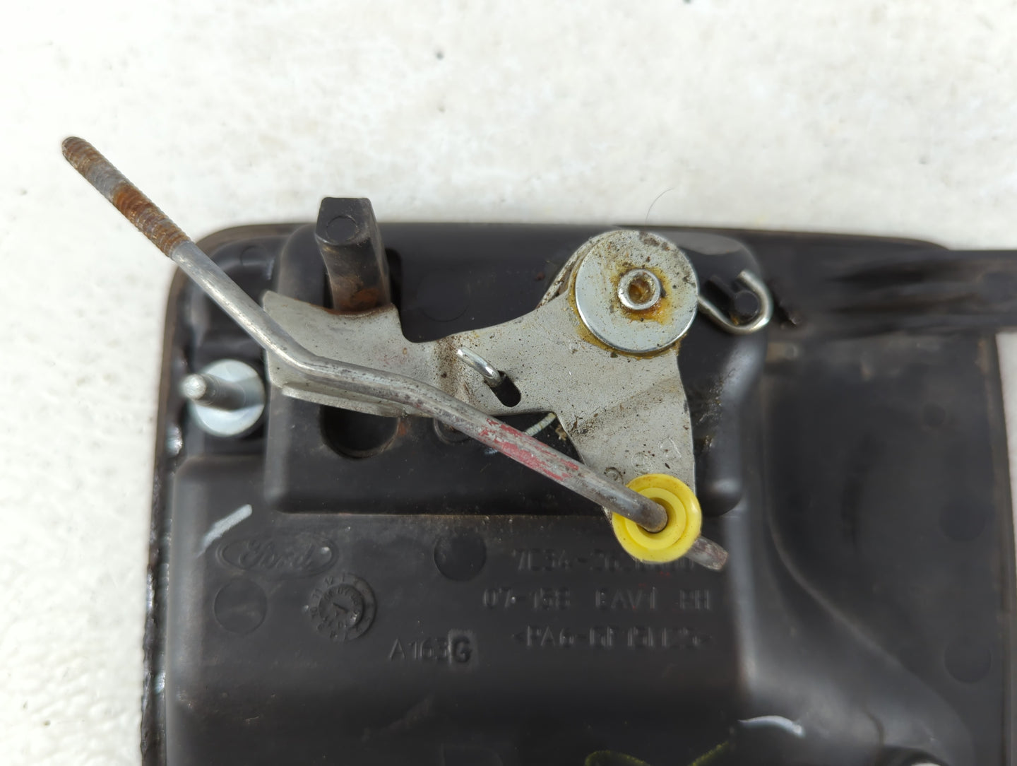 1999 F-250 Super Duty Passenger Front Right Door Handle Exterior Assembly - Oemusedautoparts1.com