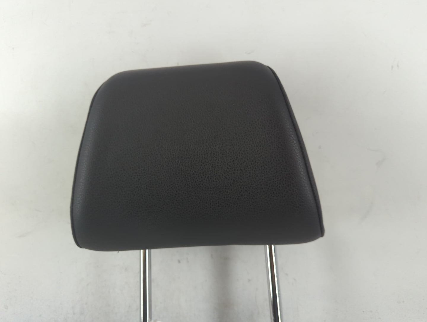 2015 Volkswagen Passat Headrest Head Rest Front Driver Passenger Seat Fits OEM Used Auto Parts - Oemusedautoparts1.com