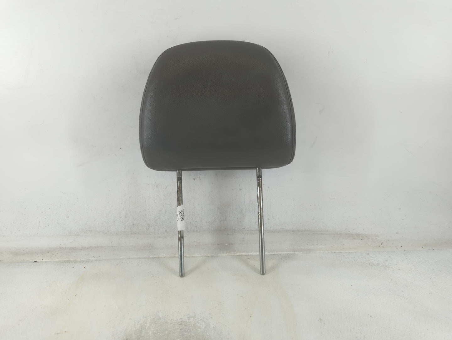 2005-2007 Ford Escape Headrest Head Rest Front Driver Passenger Seat Fits Fits 2005 2006 2007 OEM Used Auto Parts - Oemusedautoparts1.com