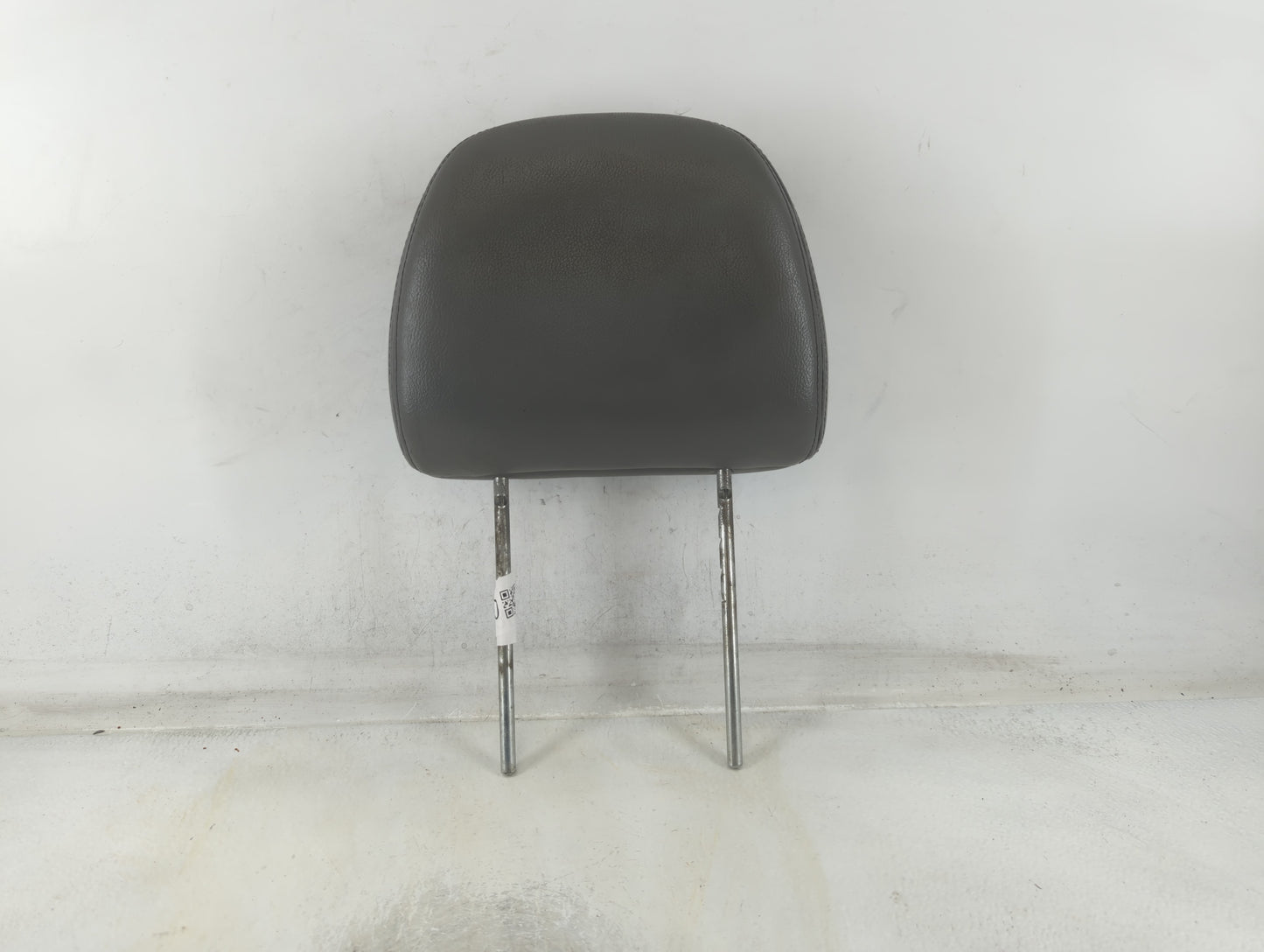 2005-2007 Ford Escape Headrest Head Rest Front Driver Passenger Seat Fits Fits 2005 2006 2007 OEM Used Auto Parts - Oemusedautoparts1.com