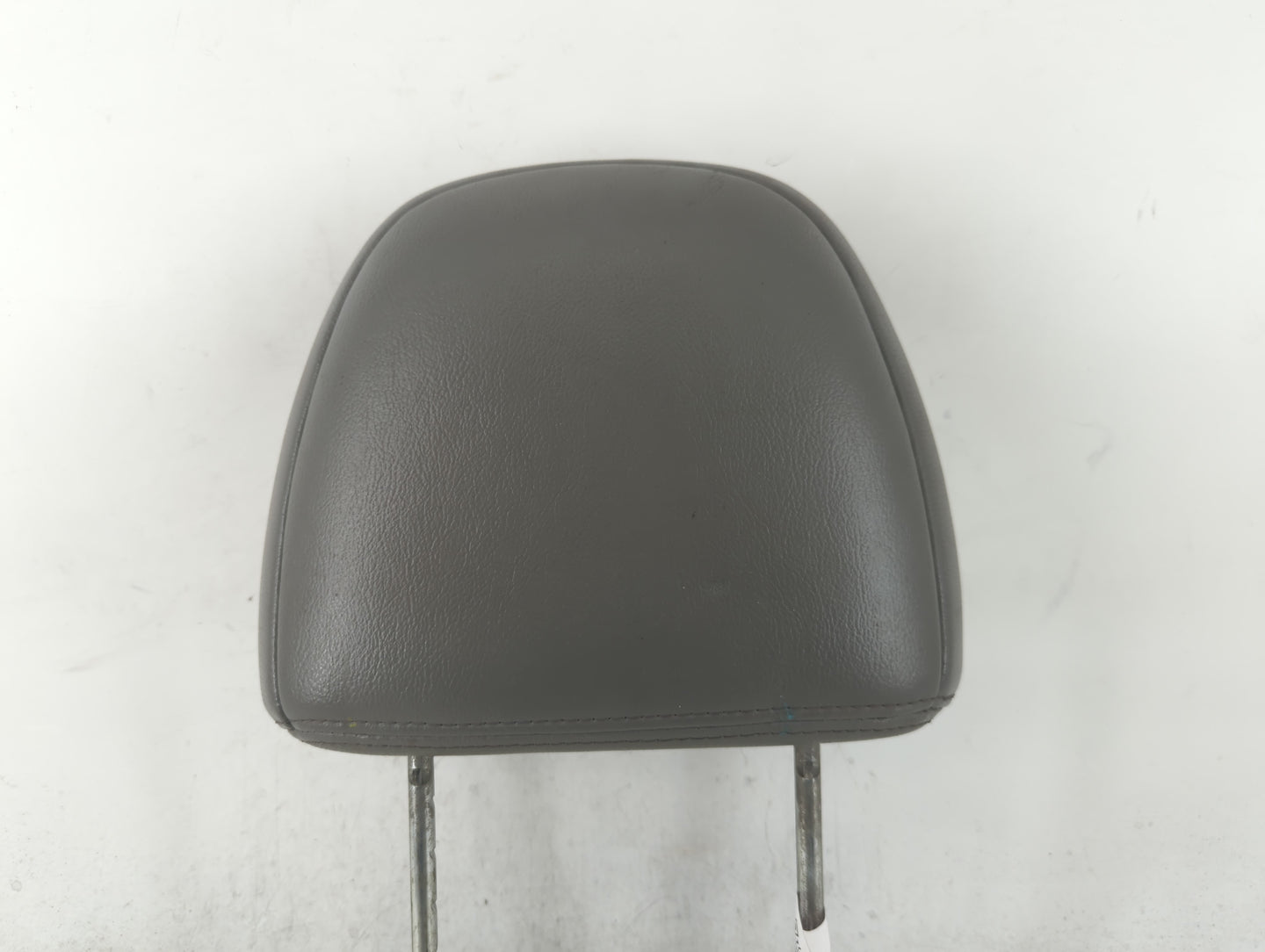 2005-2007 Ford Escape Headrest Head Rest Front Driver Passenger Seat Fits Fits 2005 2006 2007 OEM Used Auto Parts - Oemusedautoparts1.com