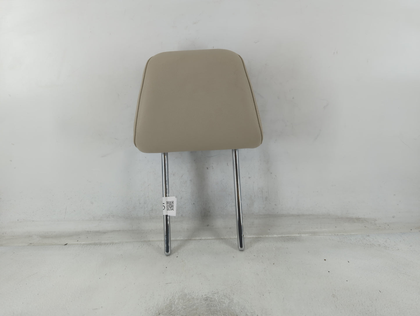 2018 Volkswagen Jetta Headrest Head Rest Front Driver Passenger Seat Fits OEM Used Auto Parts - Oemusedautoparts1.com