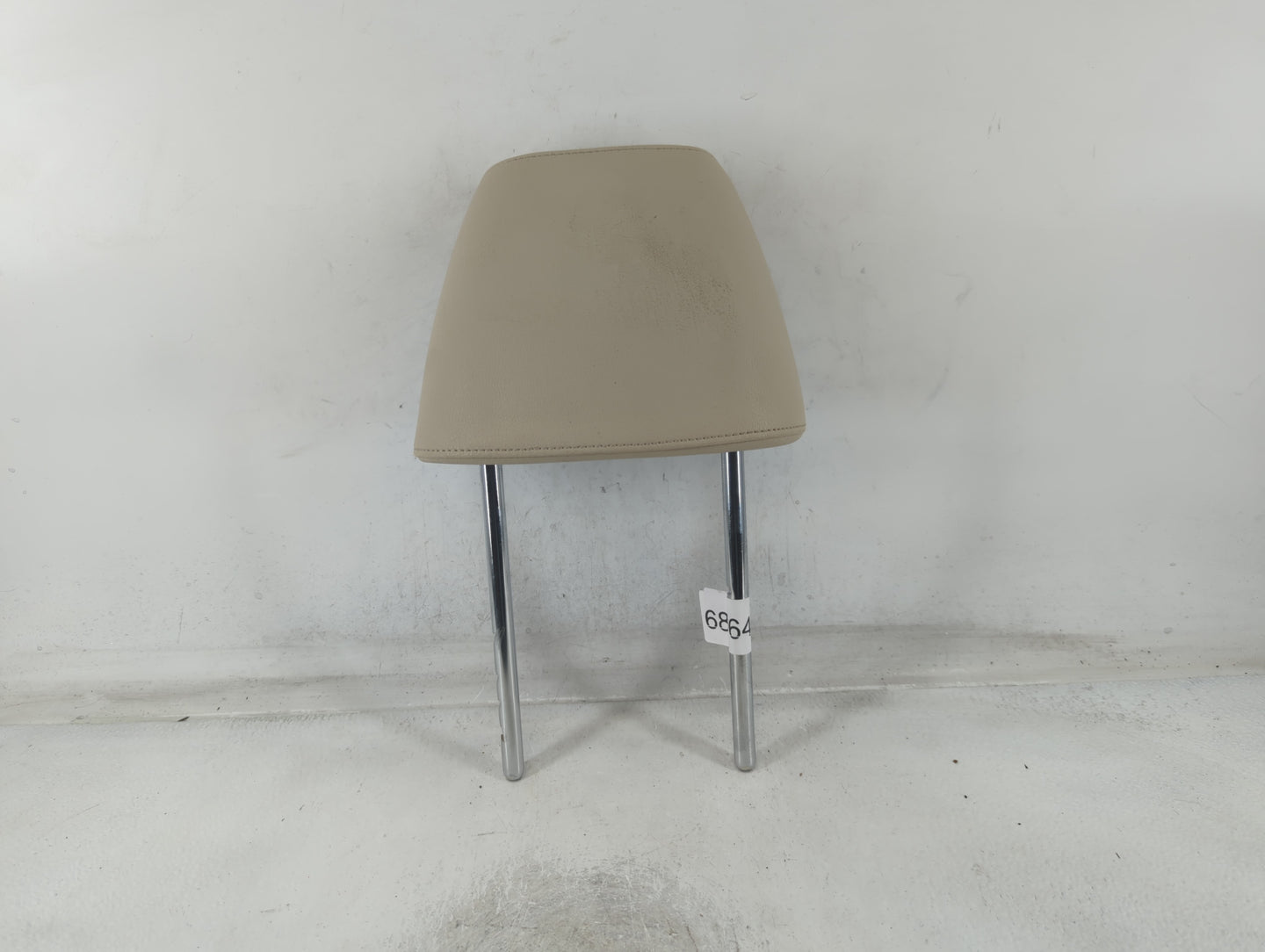 2018 Volkswagen Jetta Headrest Head Rest Front Driver Passenger Seat Fits OEM Used Auto Parts - Oemusedautoparts1.com