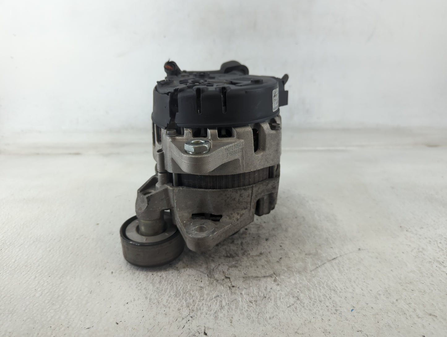 2020-2021 Kia Soul Alternator Replacement Generator Charging Assembly Engine OEM P/N:2627727 37300-2E821 Fits OEM Used Auto Parts - Oemusedautoparts1.com