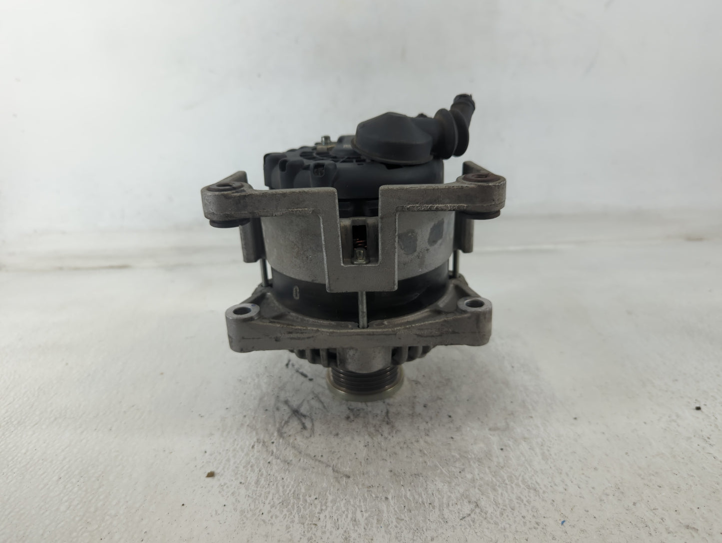 2012-2018 Chevrolet Sonic Alternator Replacement Generator Charging Assembly Engine OEM P/N:13E03 14V 100A 3579666 Fits OEM Used Auto Parts - Oemusedautoparts1.com