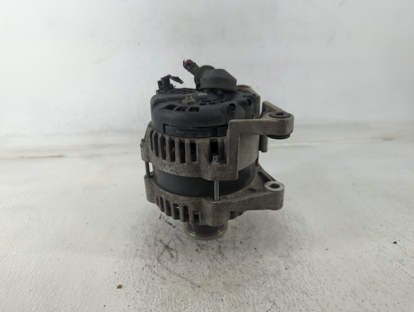 2012-2018 Chevrolet Sonic Alternator Replacement Generator Charging Assembly Engine OEM P/N:13E03 14V 100A 3579666 Fits OEM Used Auto Parts - Oemusedautoparts1.com