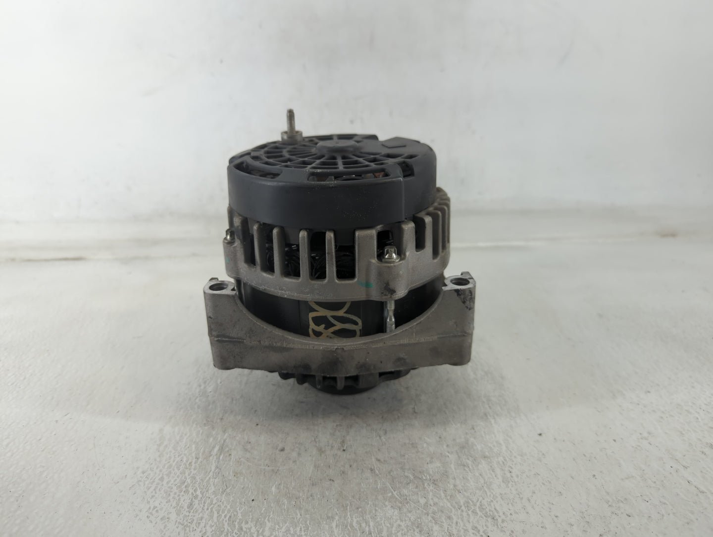 2007-2013 Chevrolet Silverado 1500 Alternator Replacement Generator Charging Assembly Engine OEM Fits OEM Used Auto Parts - Oemusedautoparts1.com