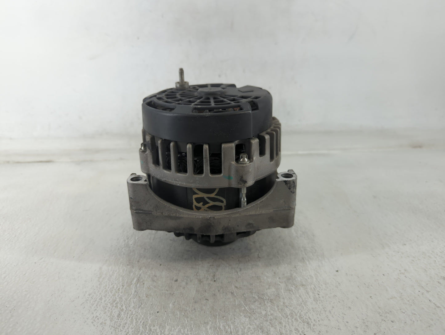 2007-2013 Chevrolet Silverado 1500 Alternator Replacement Generator Charging Assembly Engine OEM Fits OEM Used Auto Parts - Oemusedautoparts1.com
