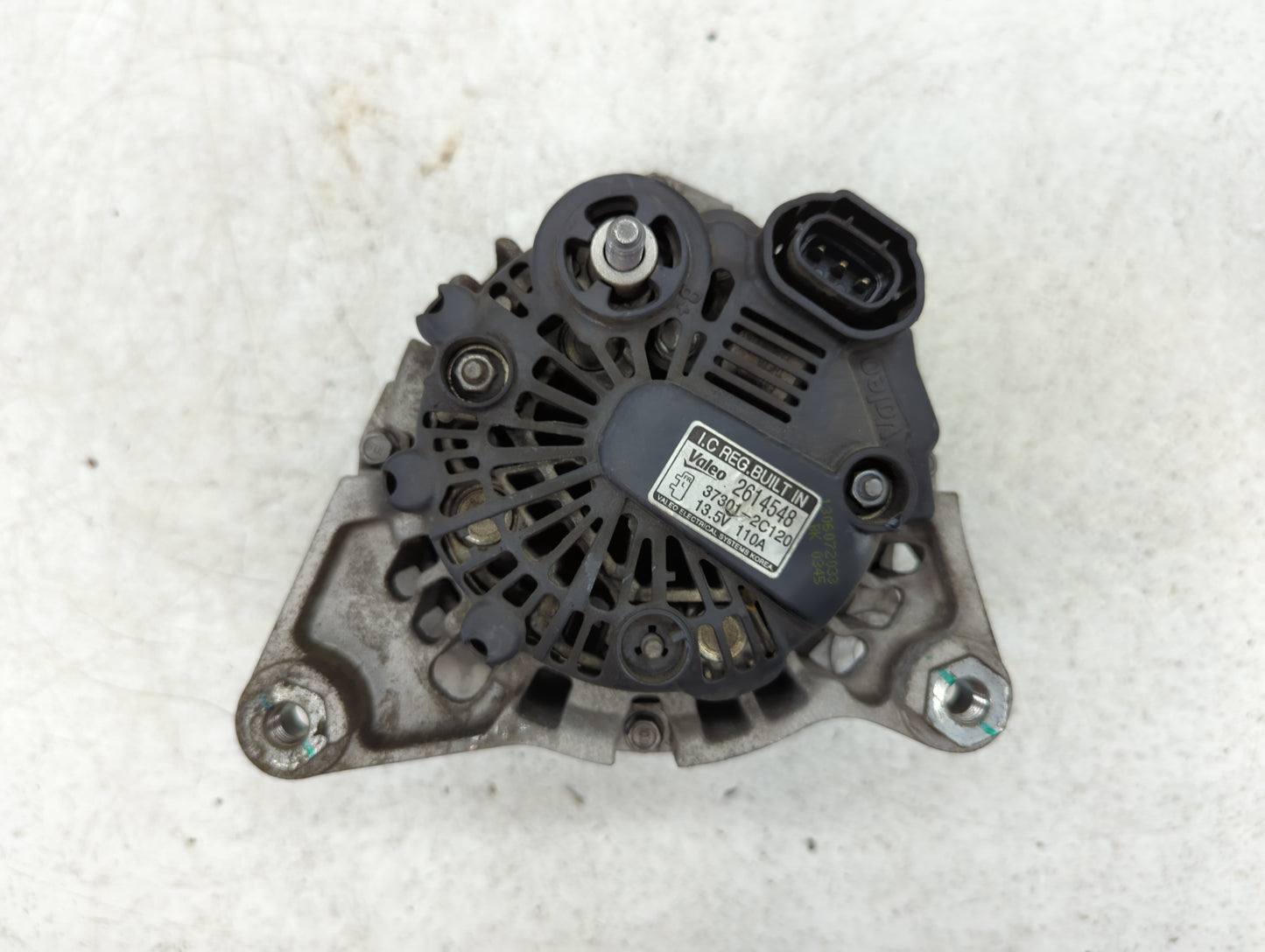 2013-2014 Hyundai Genesis Alternator Replacement Generator Charging Assembly Engine OEM P/N:37301-2C120 Fits Fits 2013 2014 OEM Used Auto Parts - Oemusedautoparts1.com