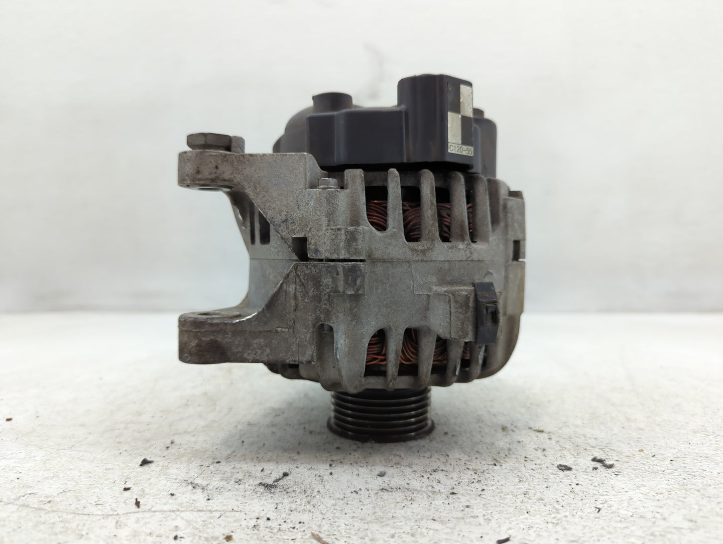 2013-2014 Hyundai Genesis Alternator Replacement Generator Charging Assembly Engine OEM P/N:37301-2C120 Fits Fits 2013 2014 OEM Used Auto Parts - Oemusedautoparts1.com