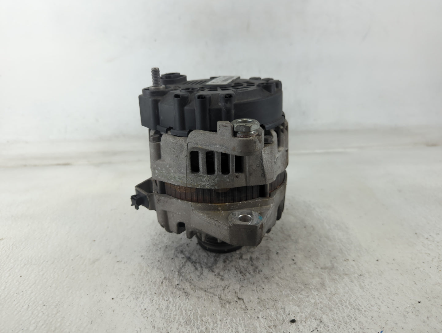 2014 Hyundai Sonata Alternator Replacement Generator Charging Assembly Engine OEM P/N:37300-2G850 Fits Fits 2015 OEM Used Auto Parts - Oemusedautoparts1.com