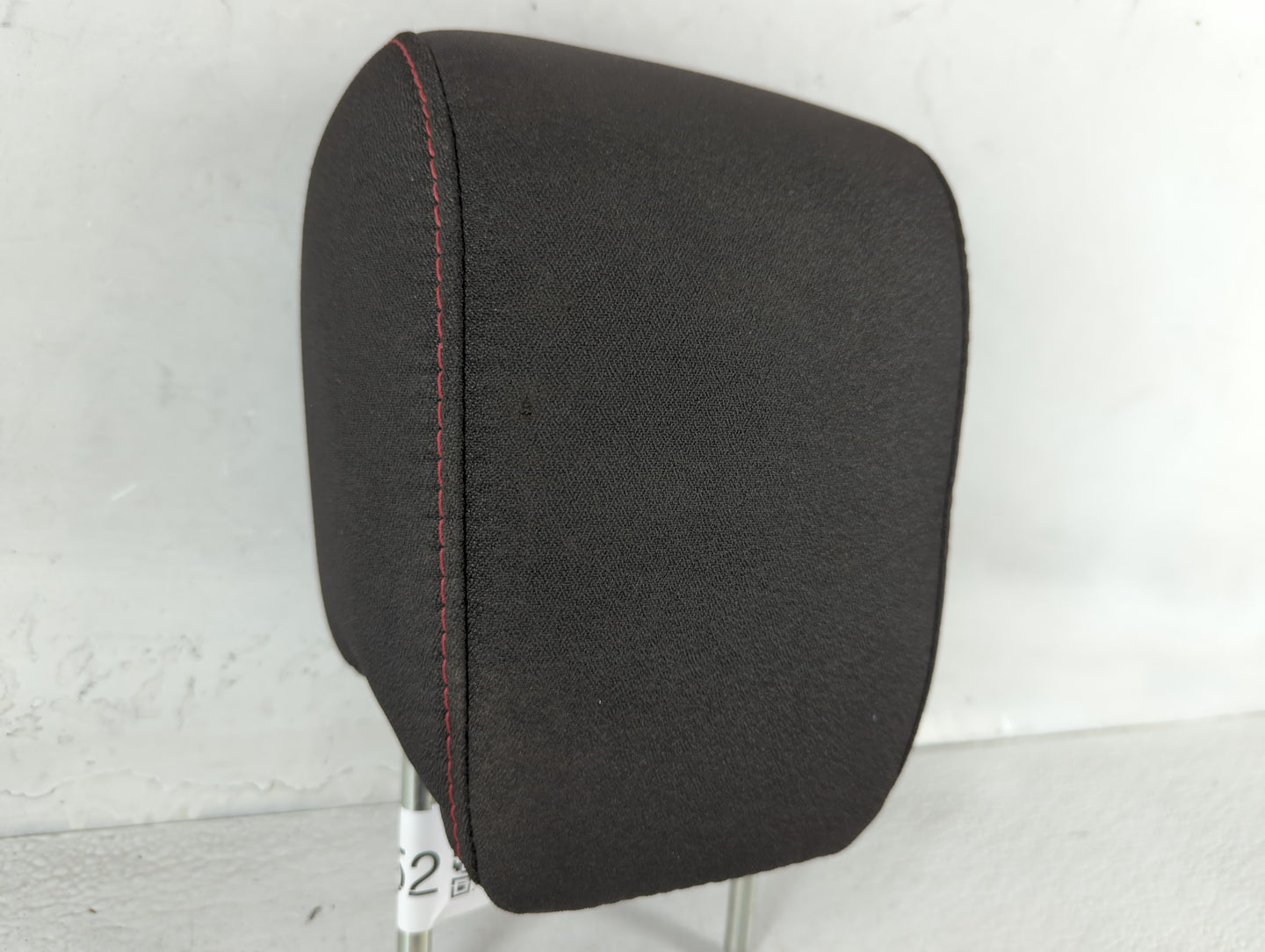2014 Chevrolet Equinox Headrest Head Rest Front Driver Passenger Seat Fits OEM Used Auto Parts - Oemusedautoparts1.com