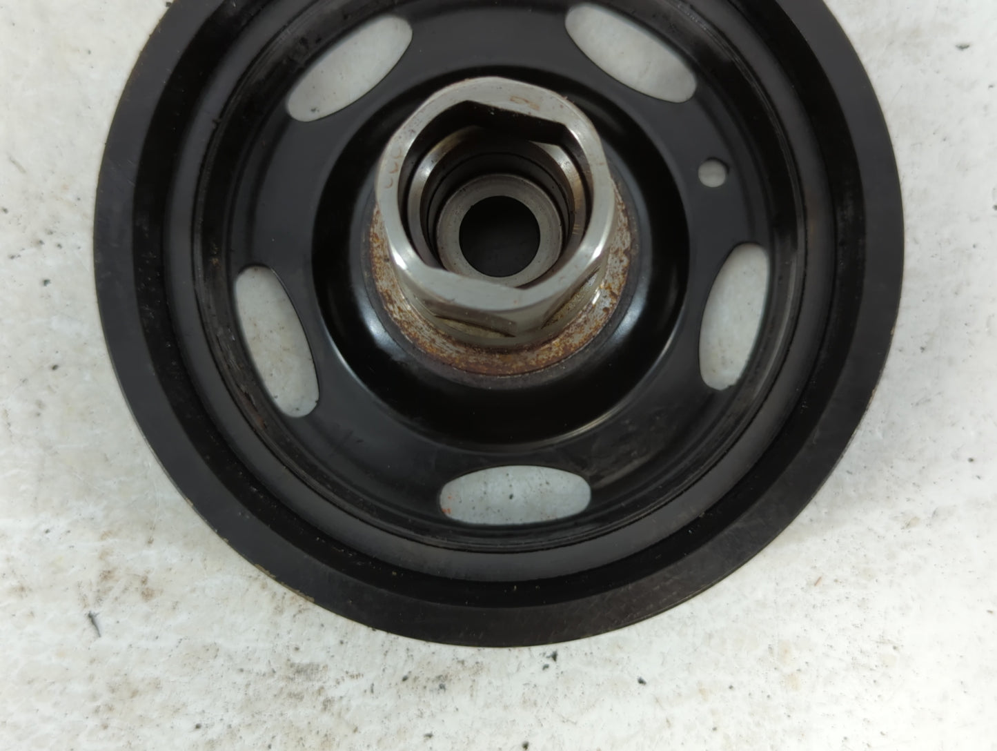 2014 Buick Enclave Crankshaft Pulley - Oemusedautoparts1.com