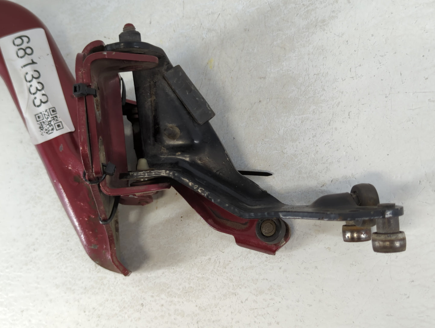 2004 Ford Freestar Passenger Right Hood Hinge - Oemusedautoparts1.com