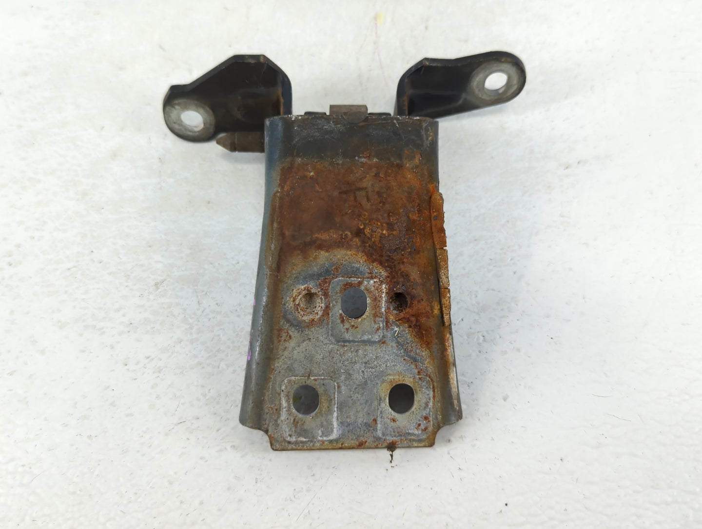 1995 Ford F-150 Driver Left Hood Hinge - Oemusedautoparts1.com