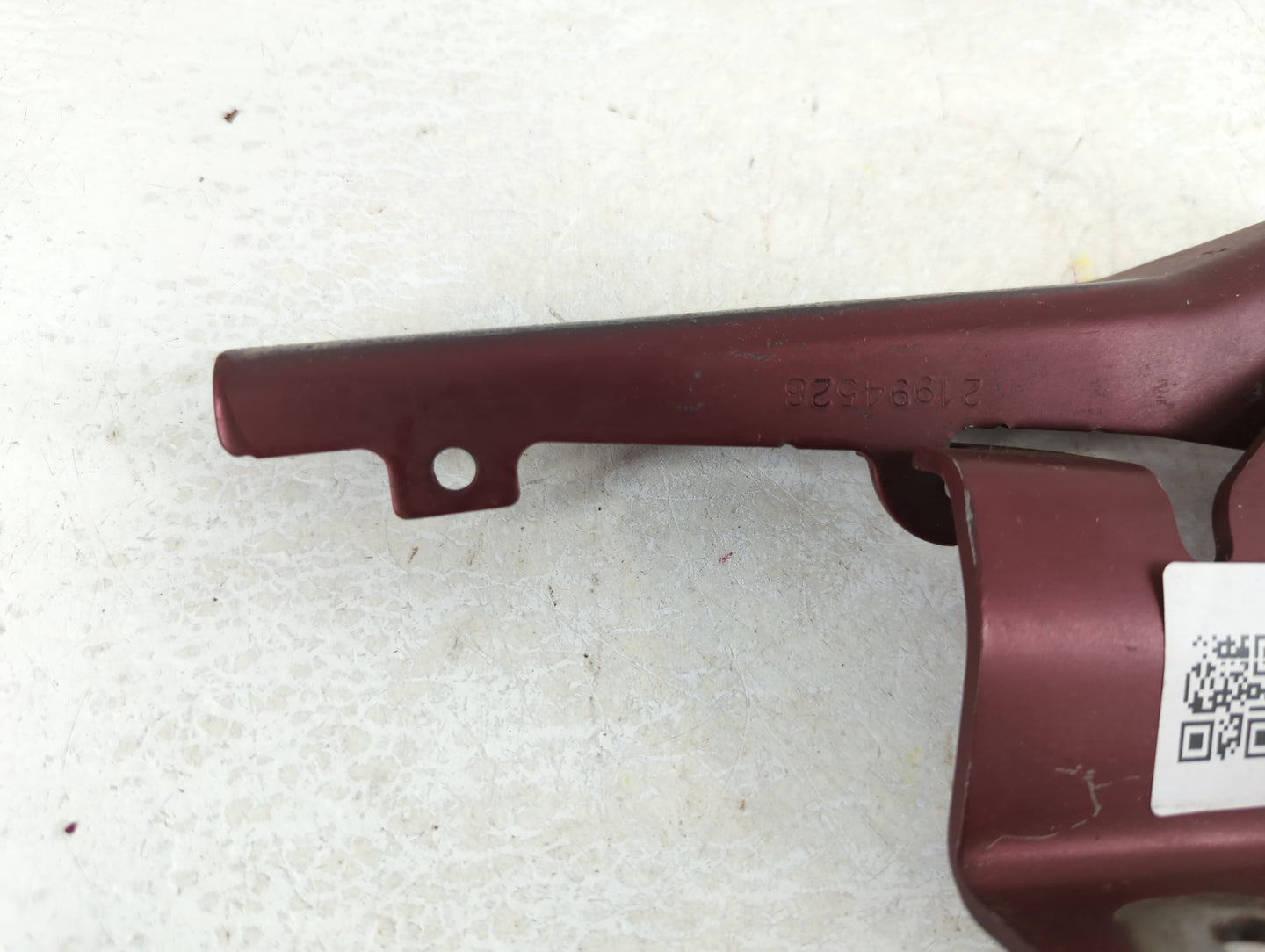 2008 Buick Enclave Driver Left Hood Hinge - Oemusedautoparts1.com