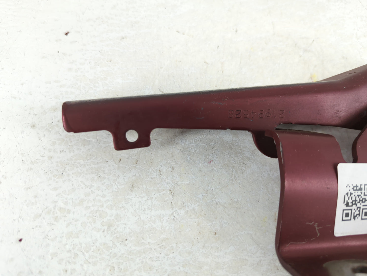 2008 Buick Enclave Driver Left Hood Hinge - Oemusedautoparts1.com