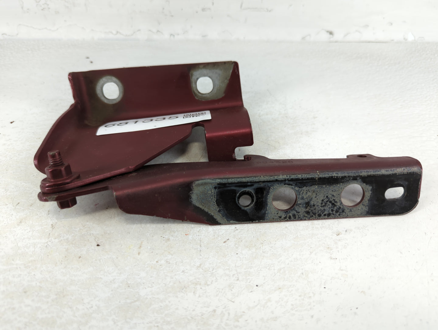 2008 Buick Enclave Driver Left Hood Hinge - Oemusedautoparts1.com