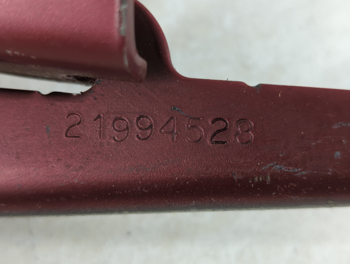 2008 Buick Enclave Driver Left Hood Hinge - Oemusedautoparts1.com