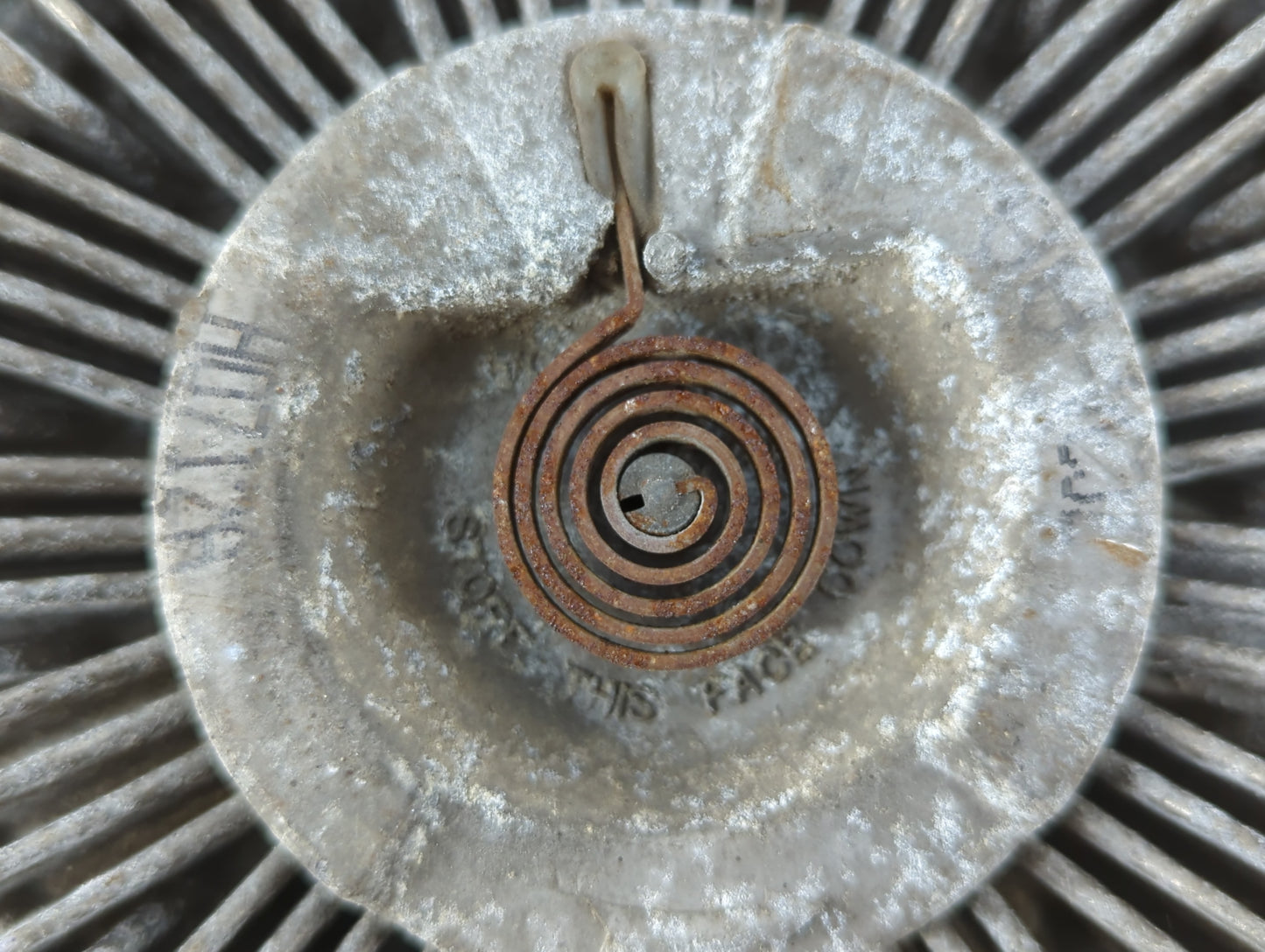2008-2010 Ford F-250 Super Duty Radiator Cooling Fan Clutch - Oemusedautoparts1.com
