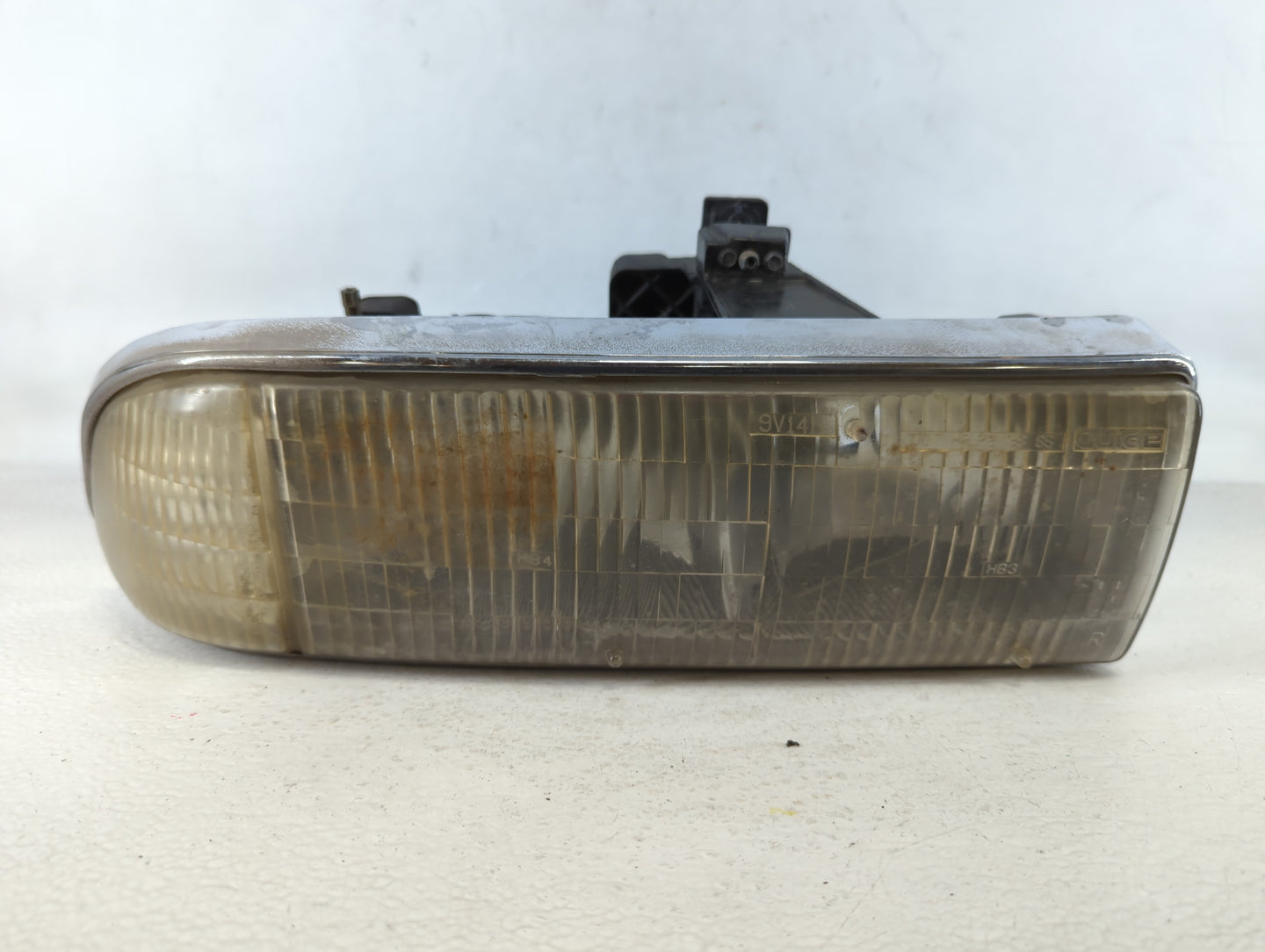 1998-2004 Chevrolet S10 Passenger Right Oem Head Light Headlight Lamp - Oemusedautoparts1.com