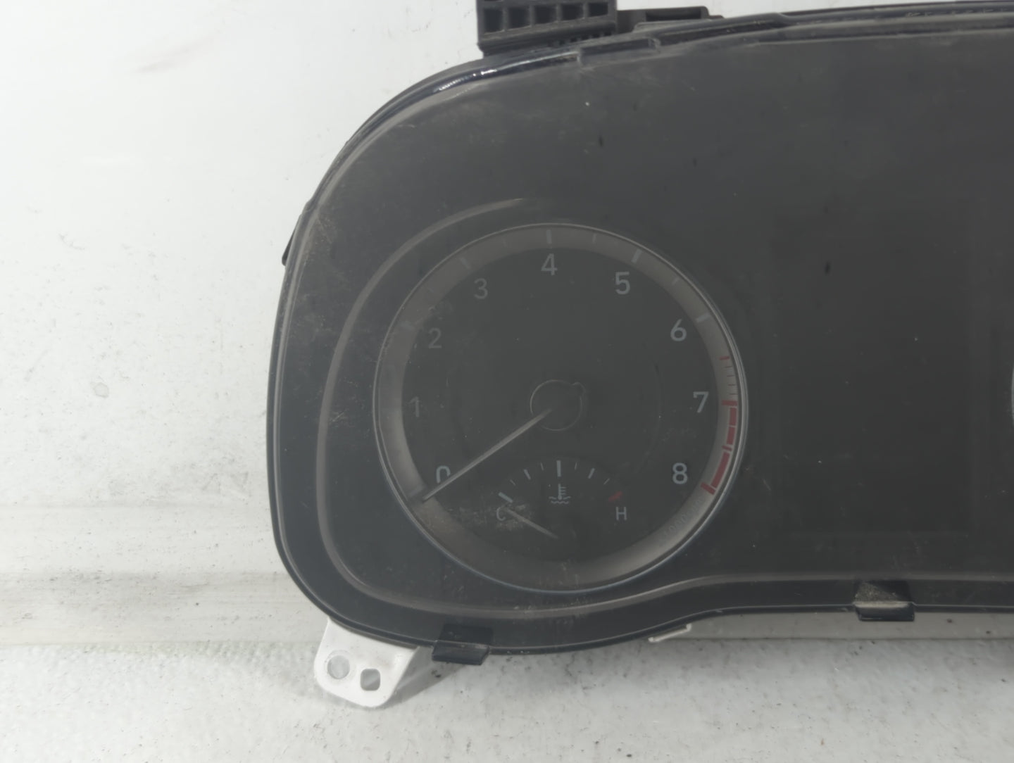 2018-2021 Hyundai Kona Instrument Cluster Speedometer Gauges P/N:94021 J9100 Fits Fits 2018 2020 2021 OEM Used Auto Parts - Oemusedautoparts1.com