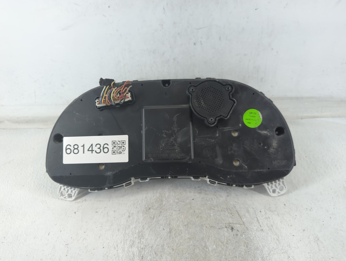 2018-2021 Hyundai Kona Instrument Cluster Speedometer Gauges P/N:94021 J9100 Fits Fits 2018 2020 2021 OEM Used Auto Parts - Oemusedautoparts1.com