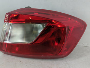 2016 Chevrolet Cruze Tail Light Assembly Passenger Right OEM P/N:84078119 Fits OEM Used Auto Parts