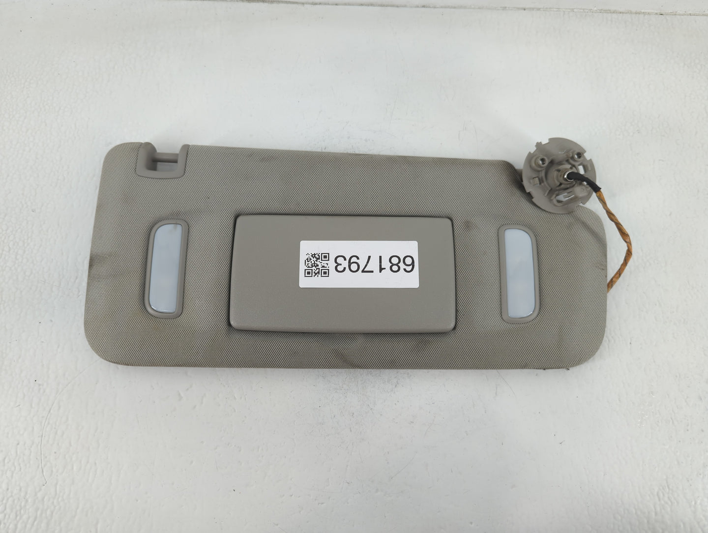 2010-2017 Chevrolet Equinox Sun Visor Shade Replacement Passenger Right Mirror Fits Fits 2010 2011 2012 2013 2014 2015 2016 2017 OEM Used Auto Parts - Oemusedautoparts1.com