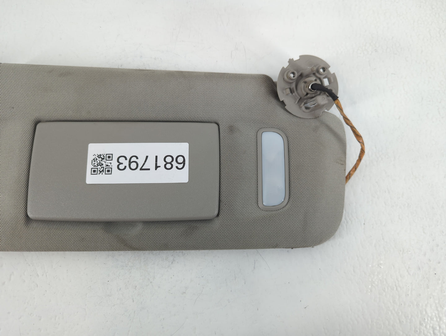 2010-2017 Chevrolet Equinox Sun Visor Shade Replacement Passenger Right Mirror Fits Fits 2010 2011 2012 2013 2014 2015 2016 2017 OEM Used Auto Parts - Oemusedautoparts1.com