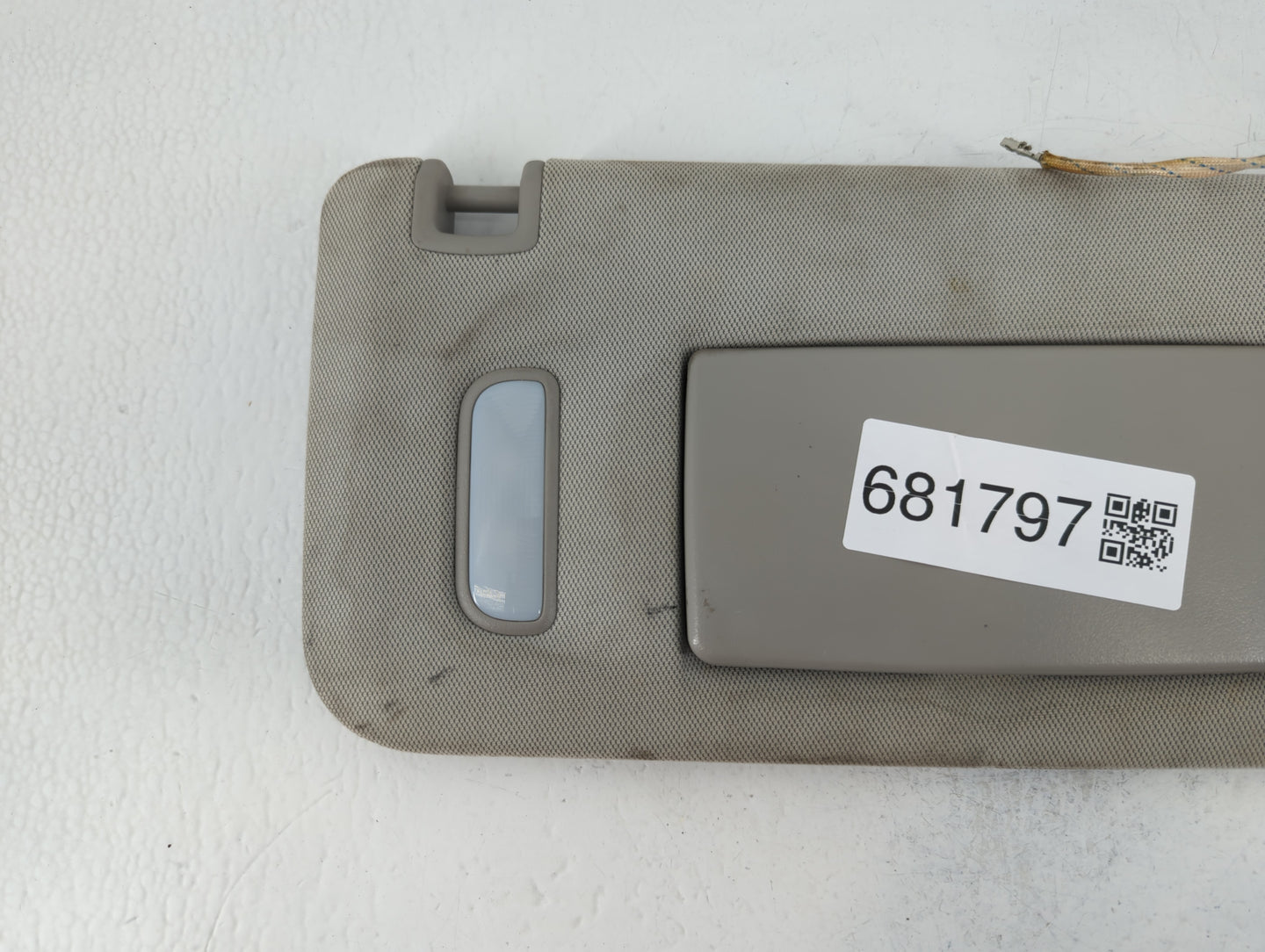 2010-2017 Chevrolet Equinox Sun Visor Shade Replacement Passenger Right Mirror Fits Fits 2010 2011 2012 2013 2014 2015 2016 2017 OEM Used Auto Parts - Oemusedautoparts1.com