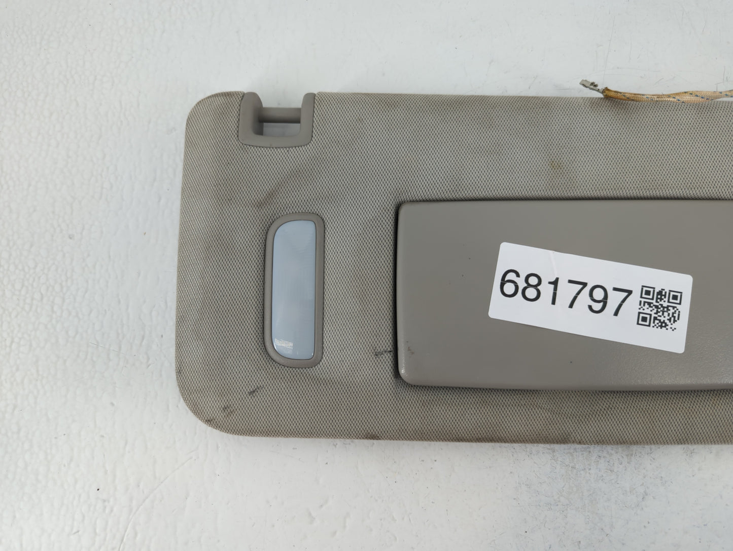 2010-2017 Chevrolet Equinox Sun Visor Shade Replacement Passenger Right Mirror Fits Fits 2010 2011 2012 2013 2014 2015 2016 2017 OEM Used Auto Parts - Oemusedautoparts1.com